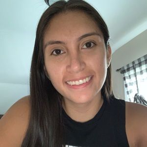 Meet your Posher, Stephanie